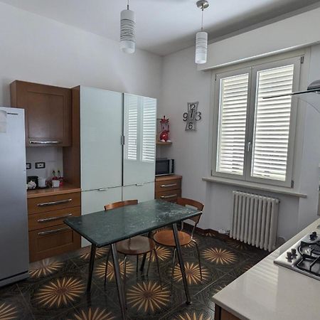 Appartamento Zona Grazie Анкона Екстериор снимка